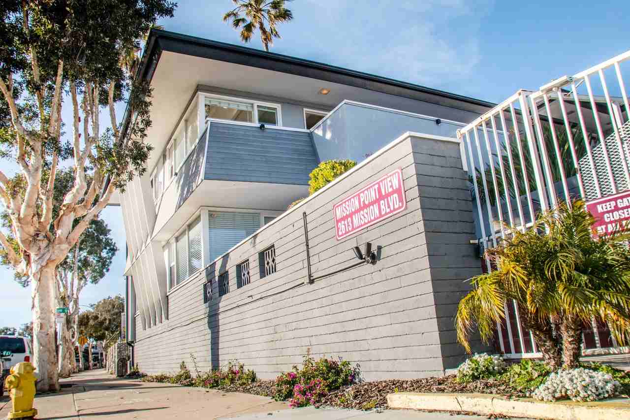 2613 Mission Blvd #PH8 - Photo 5 of 50