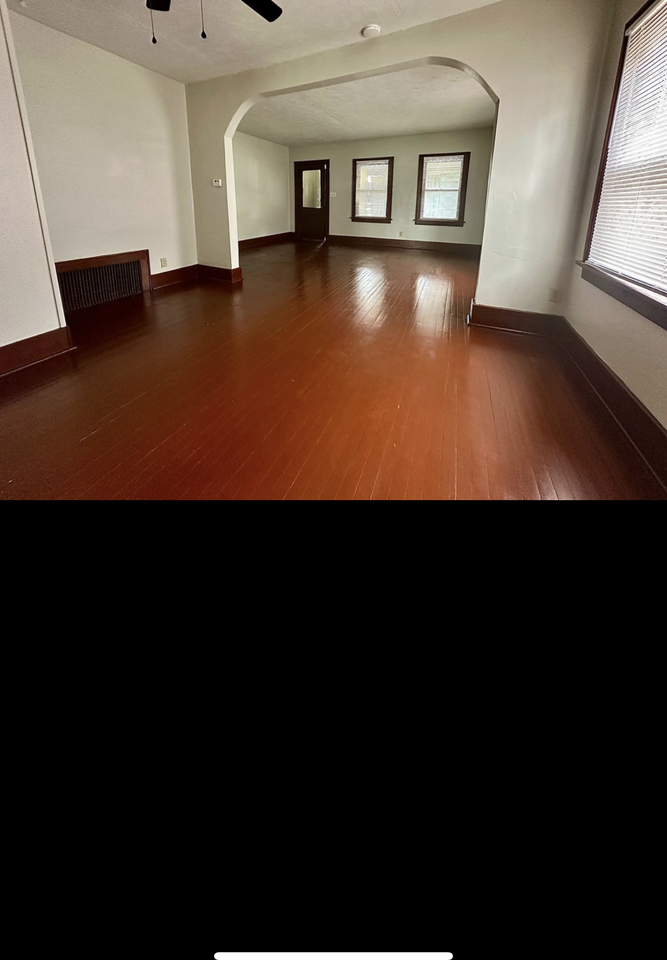 818 N 47th St #818 - Photo 3 of 6