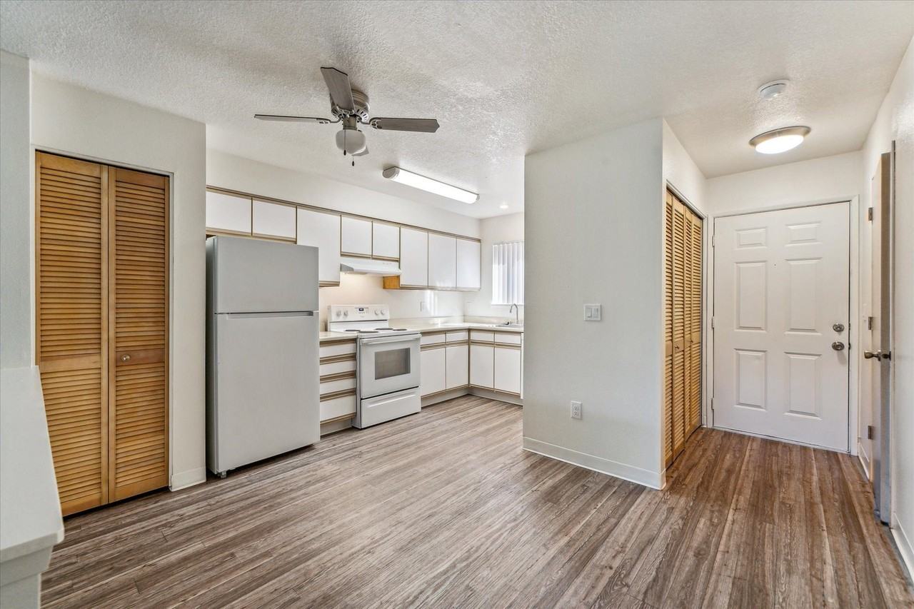 Tuxedo Park Apartments - Photo 4 of 50