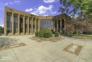 featured image of 3270 Wilson St