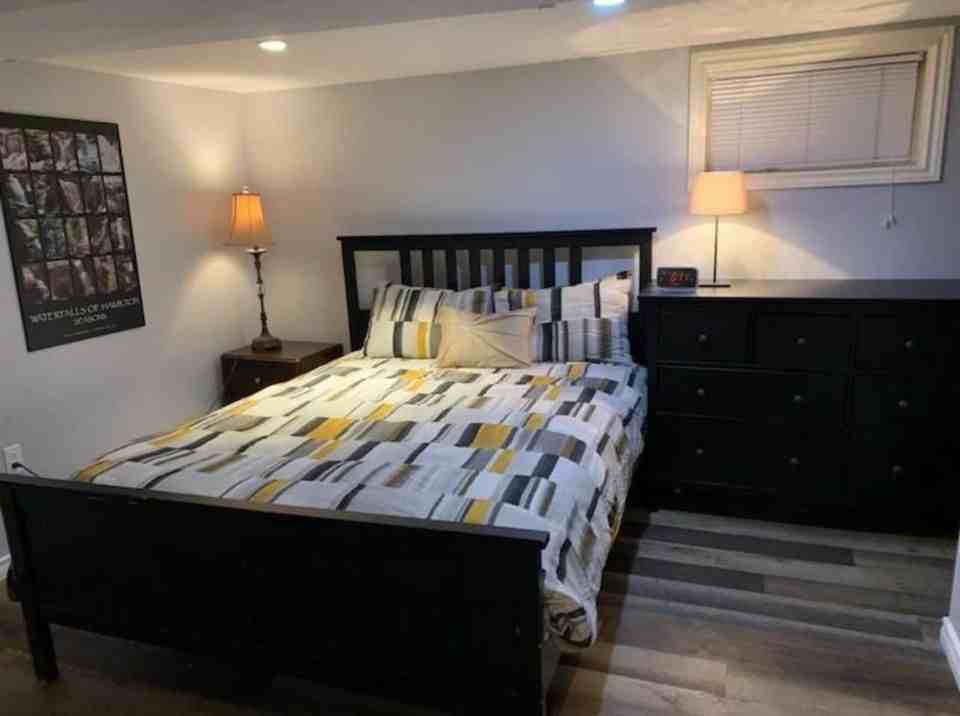 720 West 5th Street B - Photo 3 of 8