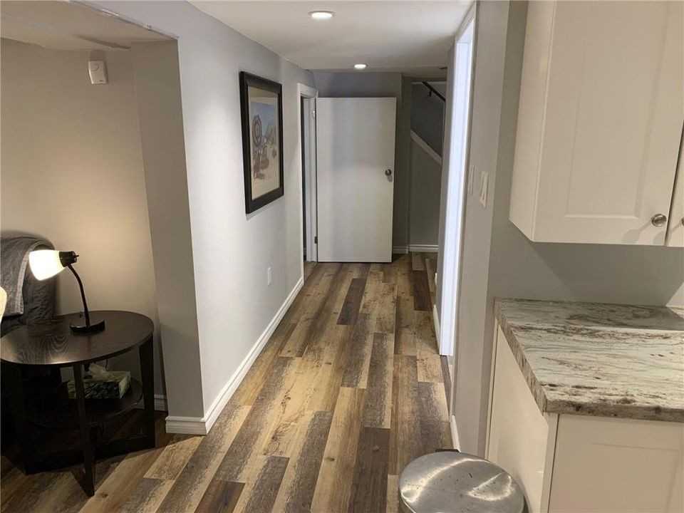 720 West 5th Street B - Photo 2 of 8