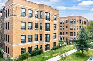 Renovated Units Blocks From The Lake and Downtown Evanston! - Photo 1 of 1