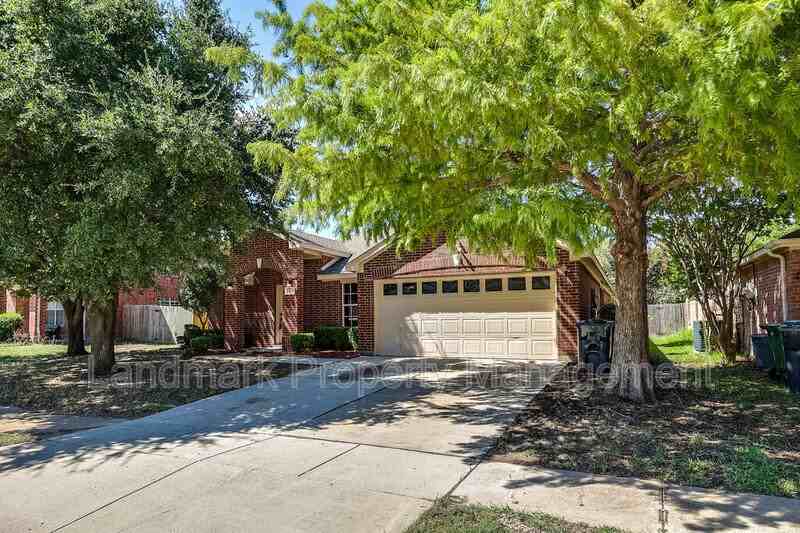 2311 Bantry Ln - Photo 2 of 29