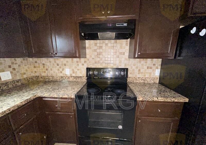 2601 E Garfield Ave #4 - Photo 4 of 29