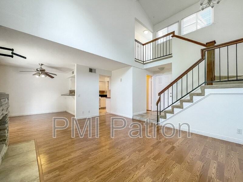 11802 Los Alisos Cir - Photo 4 of 22