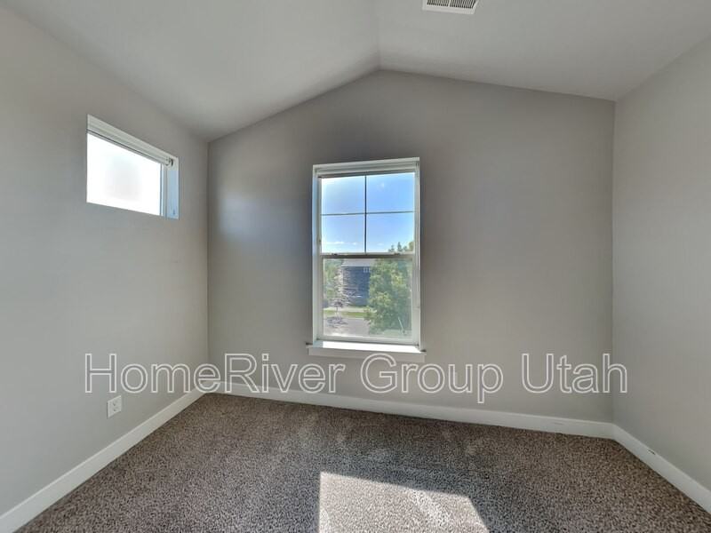 15 W Seasons Dr #409 - Photo 5 of 18