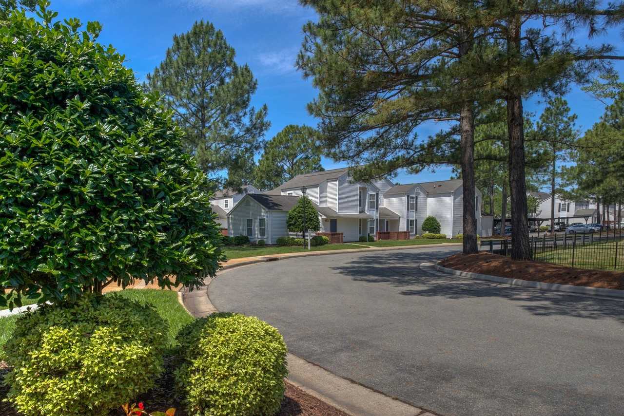 The Townes at Jones Run - Photo 7 of 41