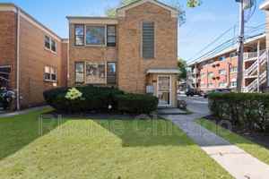 featured image of 1816 Monroe St #1