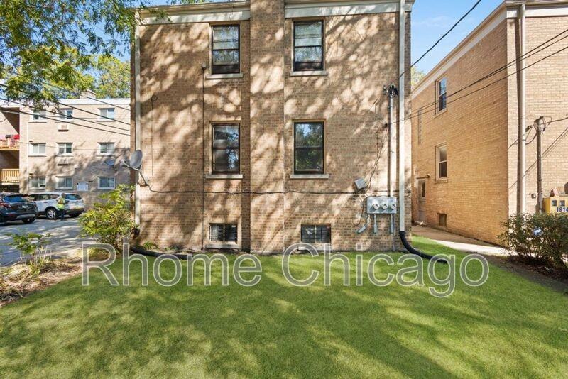 1816 Monroe St #1 - Photo 5 of 32