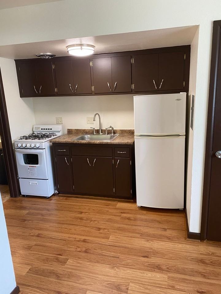2812 Bolivar Apts. - Photo 2 of 20