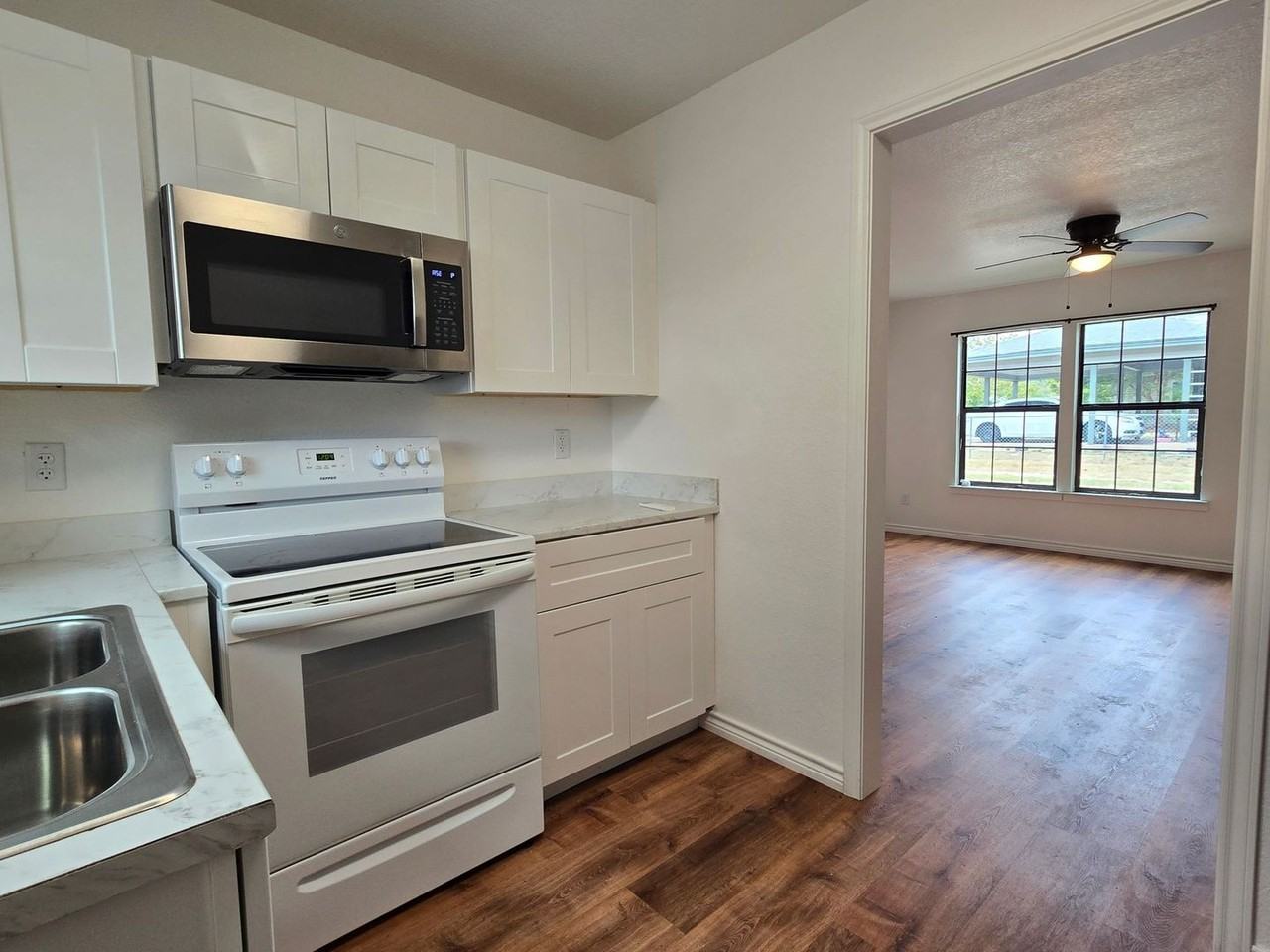 1907 Alamo Ave - Photo 3 of 13