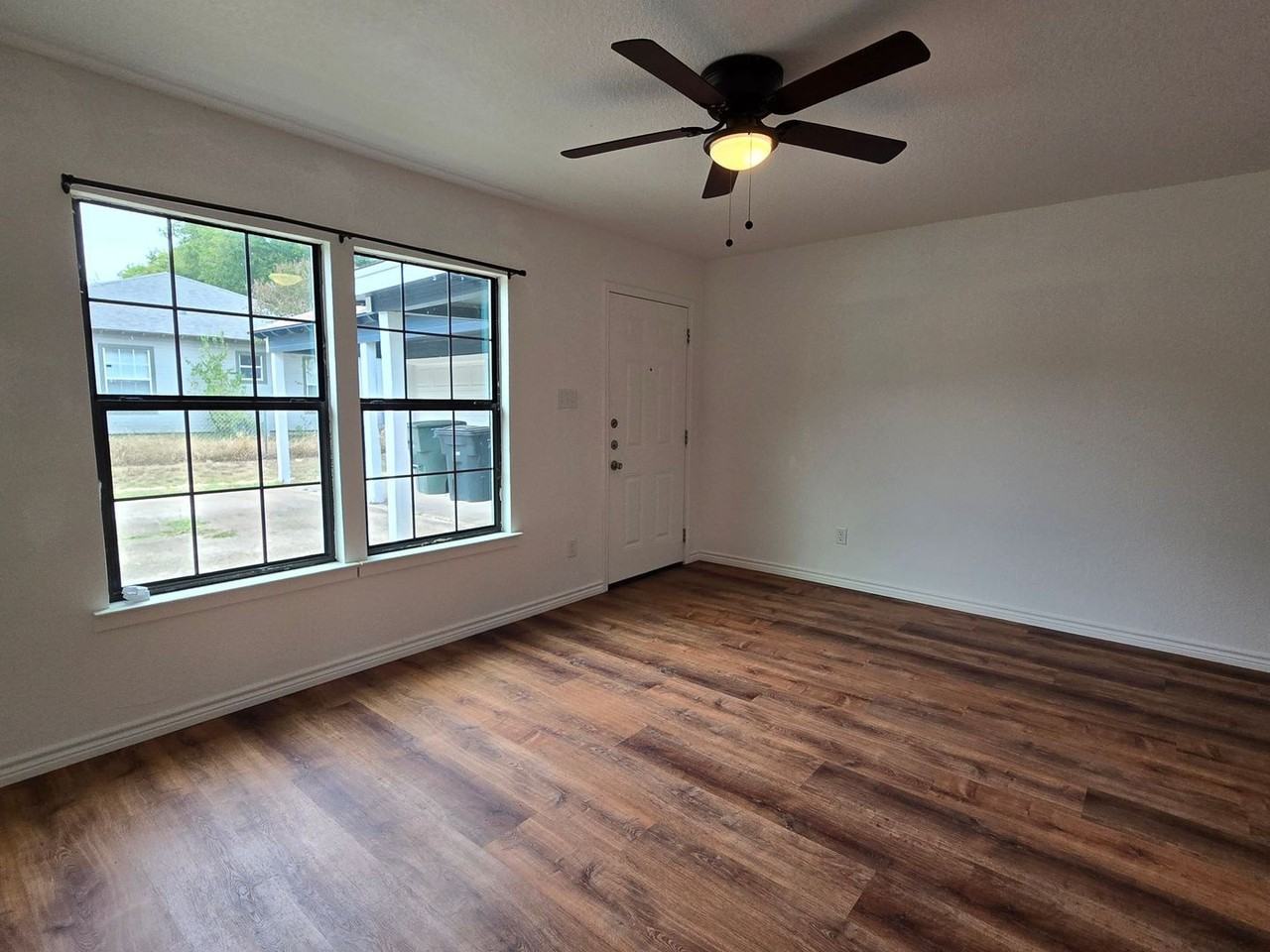 1907 Alamo Ave - Photo 6 of 13