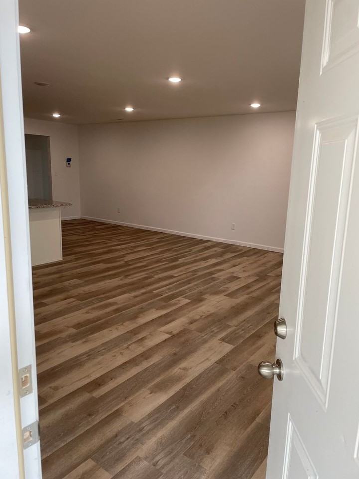 432 James Dr - Photo 2 of 18