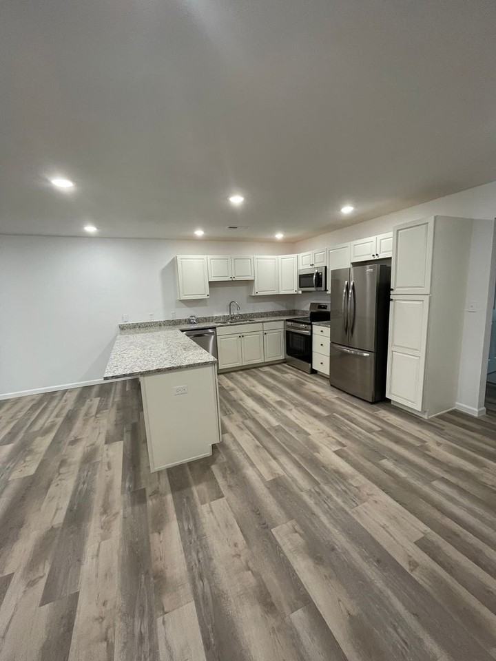 432 James Dr - Photo 5 of 18