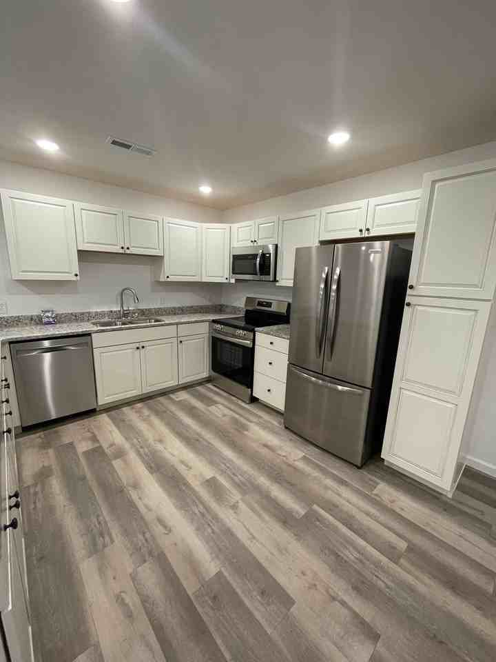 432 James Dr - Photo 6 of 18