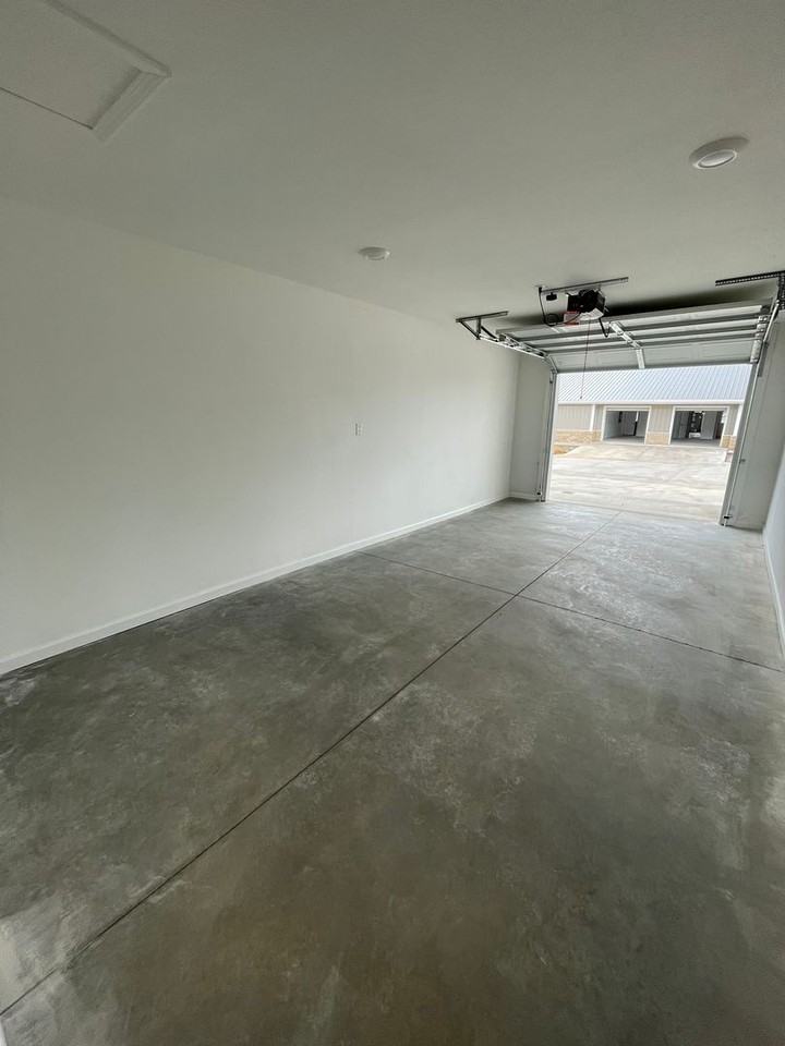 432 James Dr - Photo 7 of 18