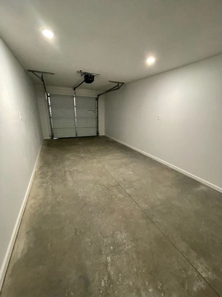 433 James Dr - Photo 7 of 19