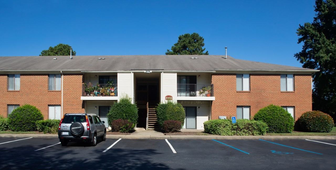 Willow Oaks Apartments - Photo 4 of 13