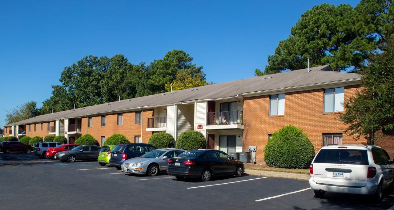 Willow Oaks Apartments - Photo 5 of 13