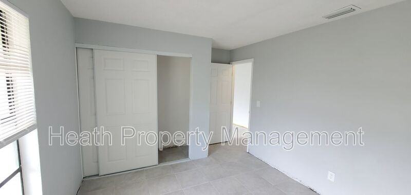 4400 45th St N #A - Photo 2 of 17