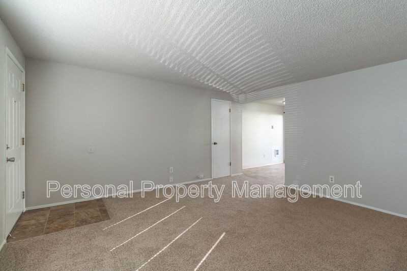 506 E 34th St #B - Photo 3 of 10