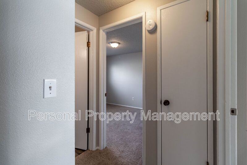 506 E 34th St #B - Photo 5 of 10