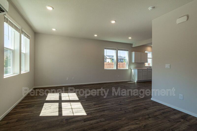 12608 Ne 115th Way - Photo 2 of 16