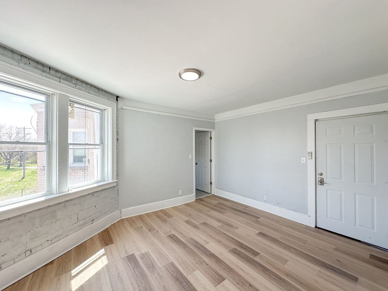 Updated 1 Bed 1 Bath near Midtown - Photo 3 of 10