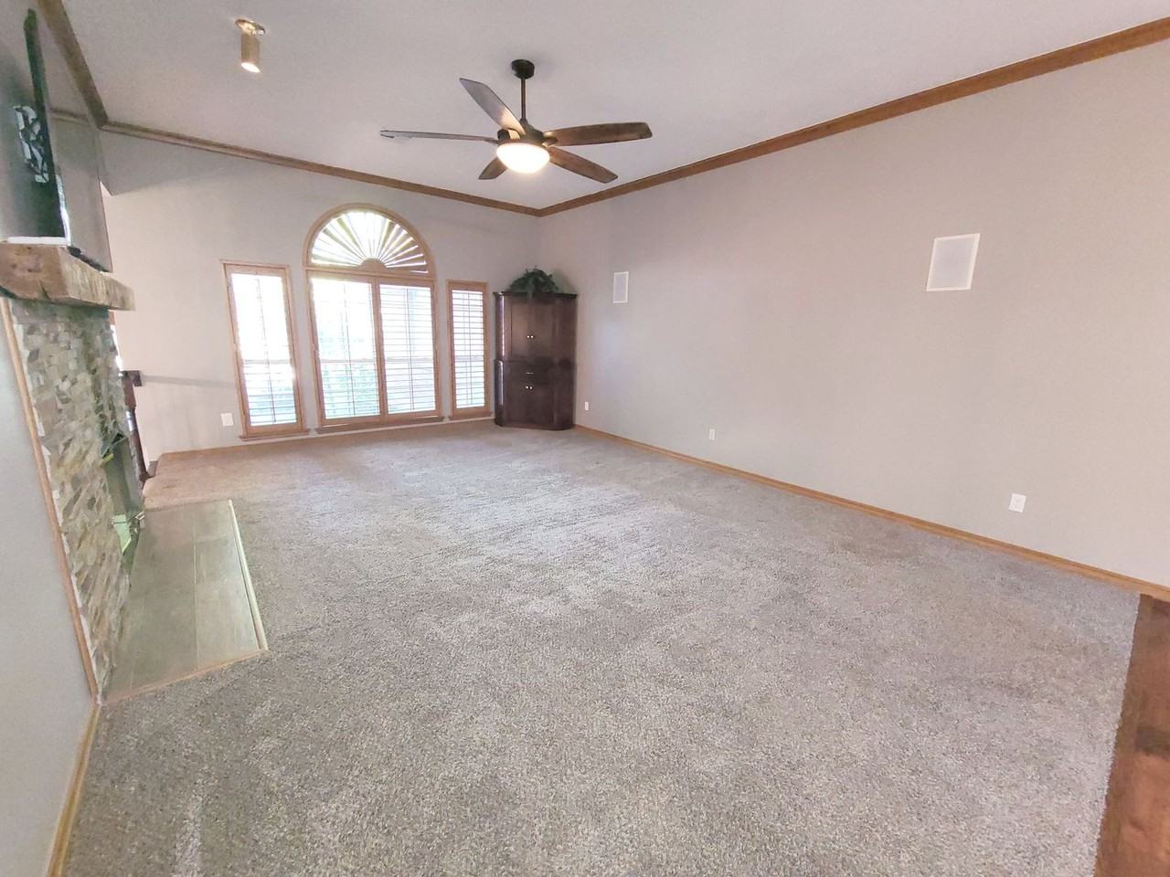 6029 Covey Run Dr - Photo 6 of 35