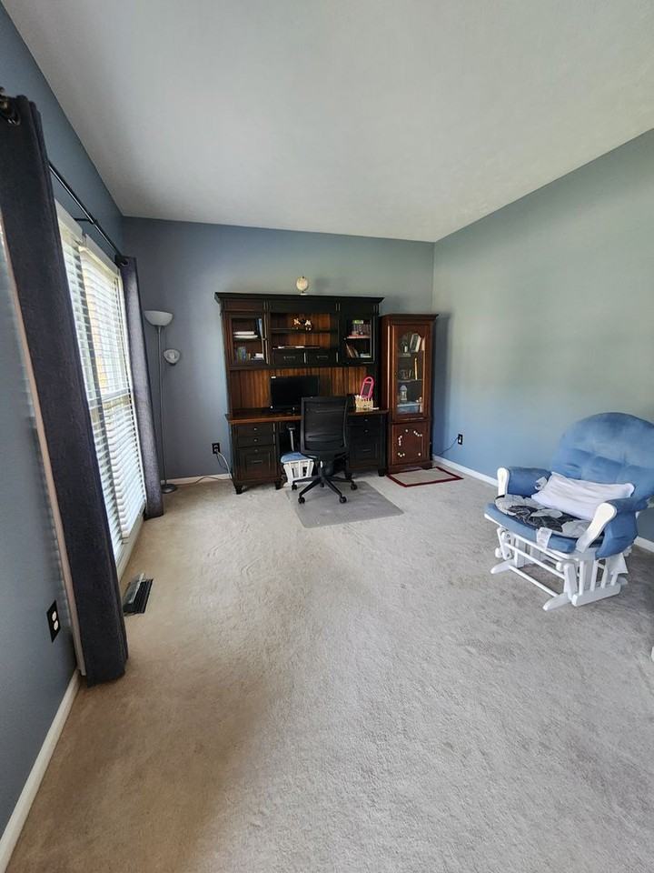 3288 Beech Ln - Photo 4 of 48
