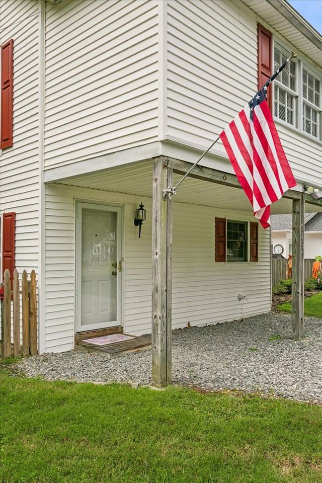 2802 Seaford Rd - Photo 3 of 35