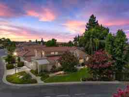 featured image of 6016 Kings Canyon Dr