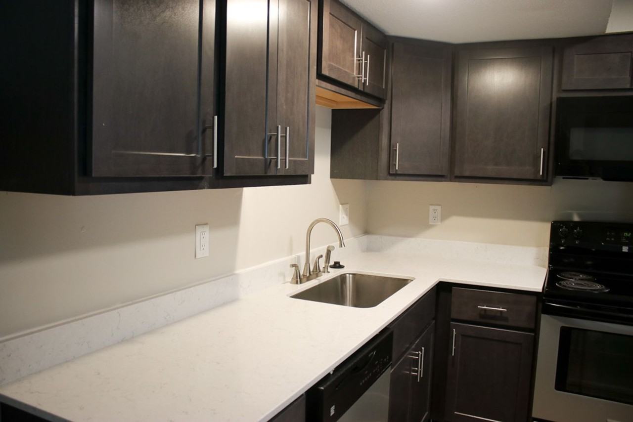 812 W Nevada - Photo 5 of 50