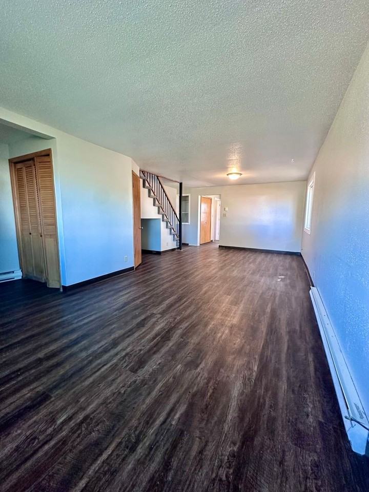 955 4th St SW - Photo 2 of 16