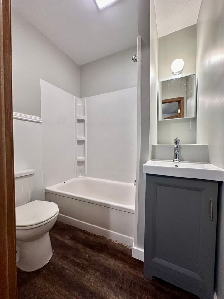 955 4th St SW - Photo 6 of 16