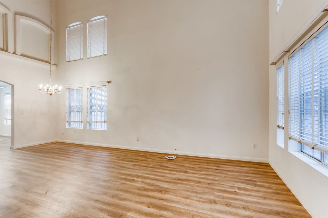 3961 Erva St - Photo 5 of 27