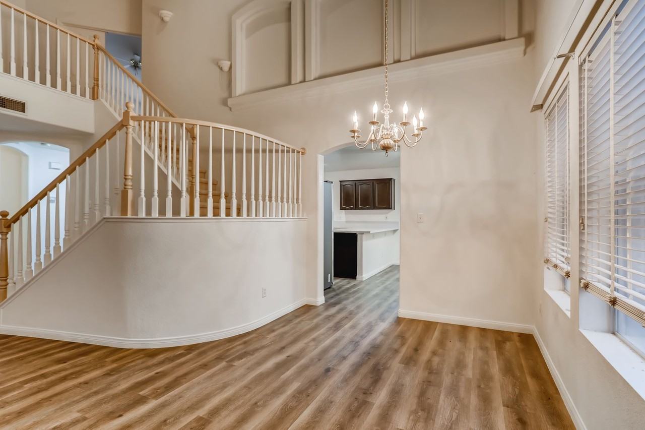 3961 Erva St - Photo 7 of 27