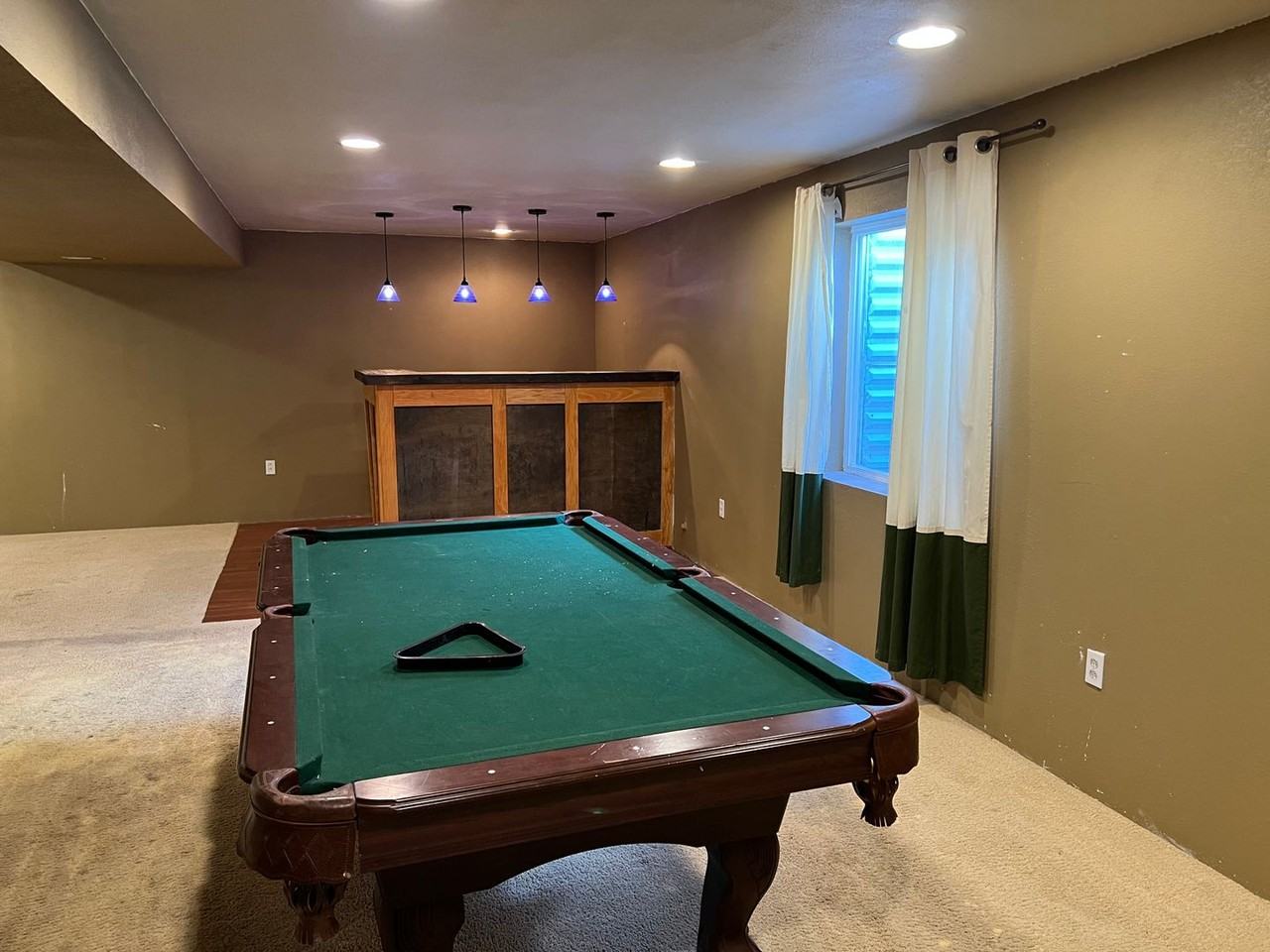 501 Desmet Dr - Photo 4 of 11
