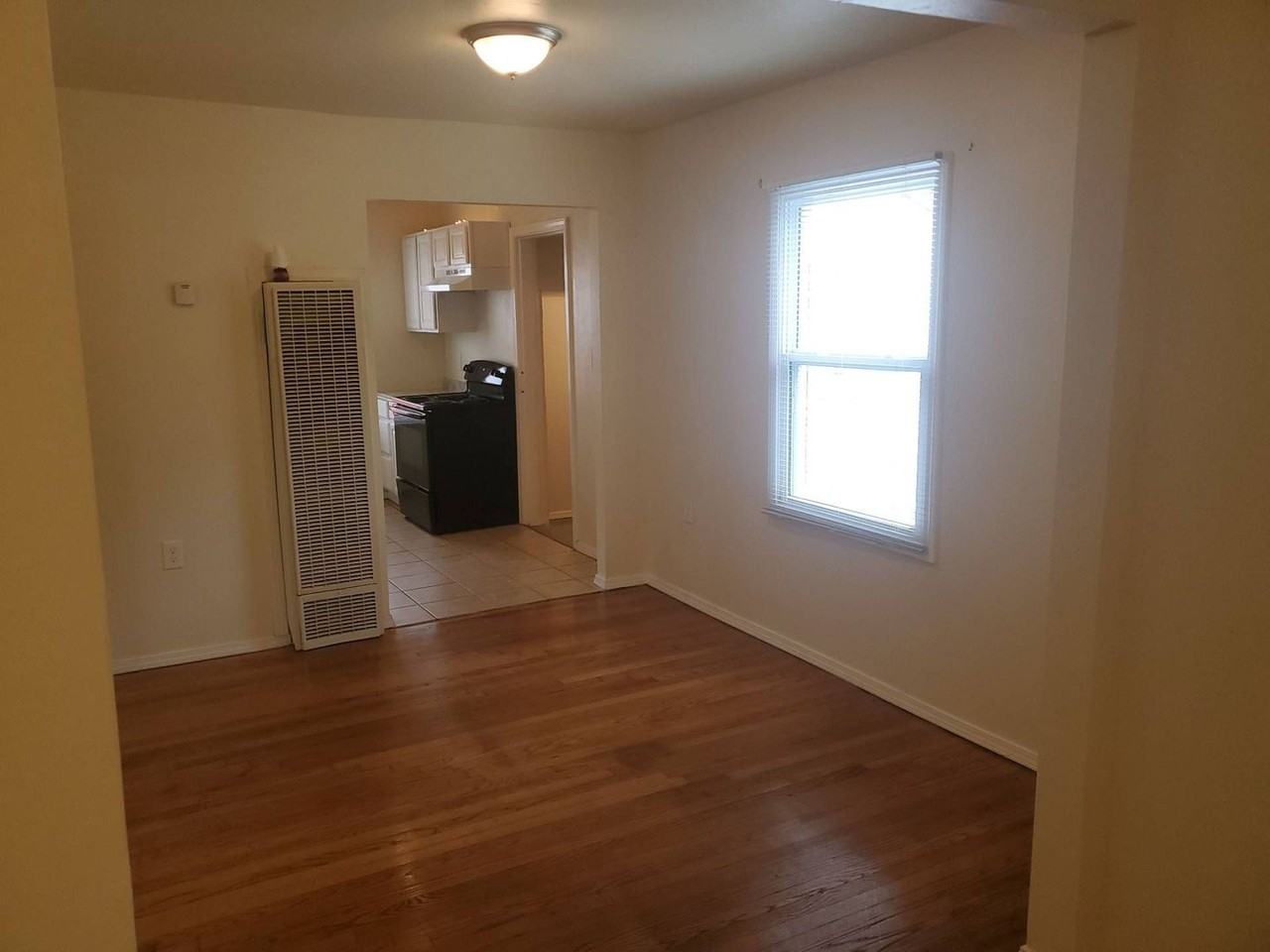 2143 Ne 19th St - Photo 6 of 17