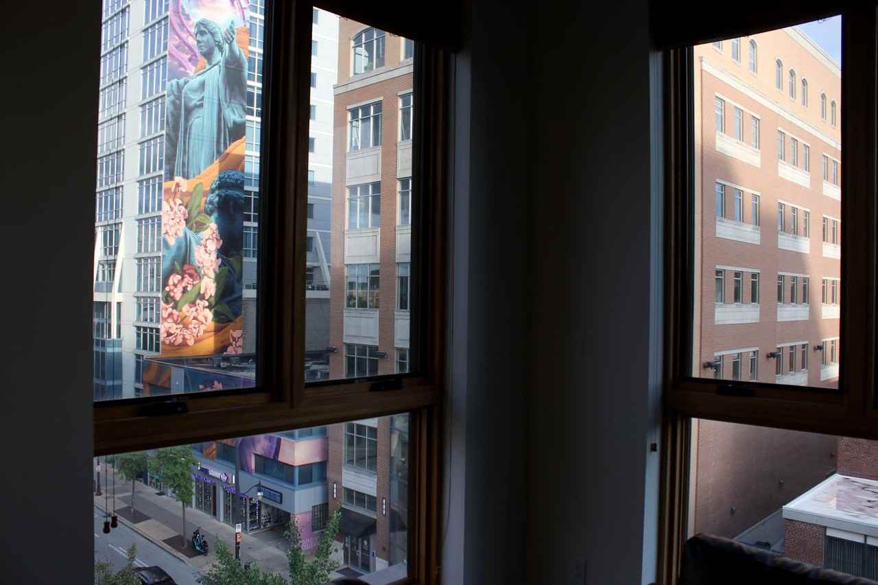 512 E Green - Photo 5 of 50