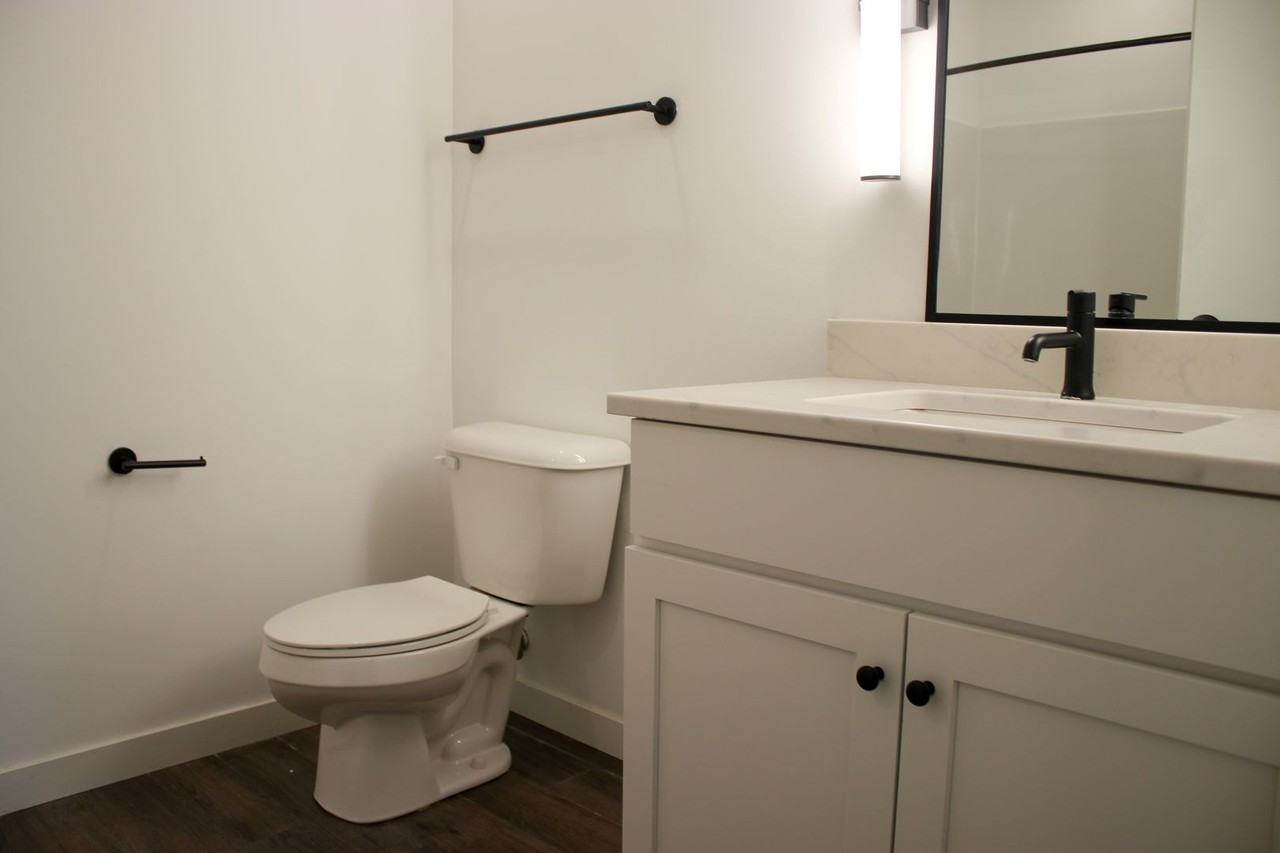 512 E Green - Photo 7 of 50