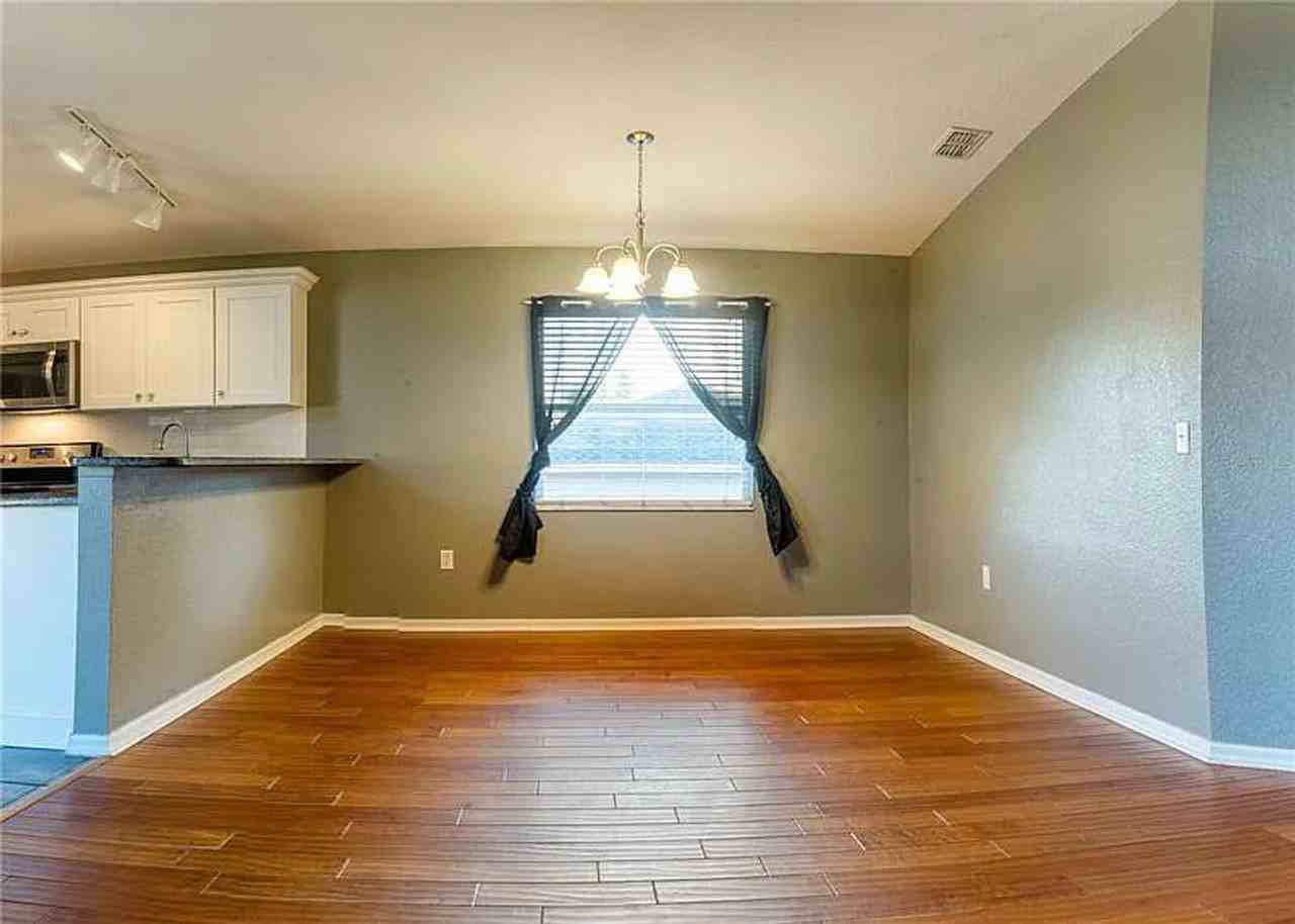 2262 Garden Chase Dr - Photo 5 of 33