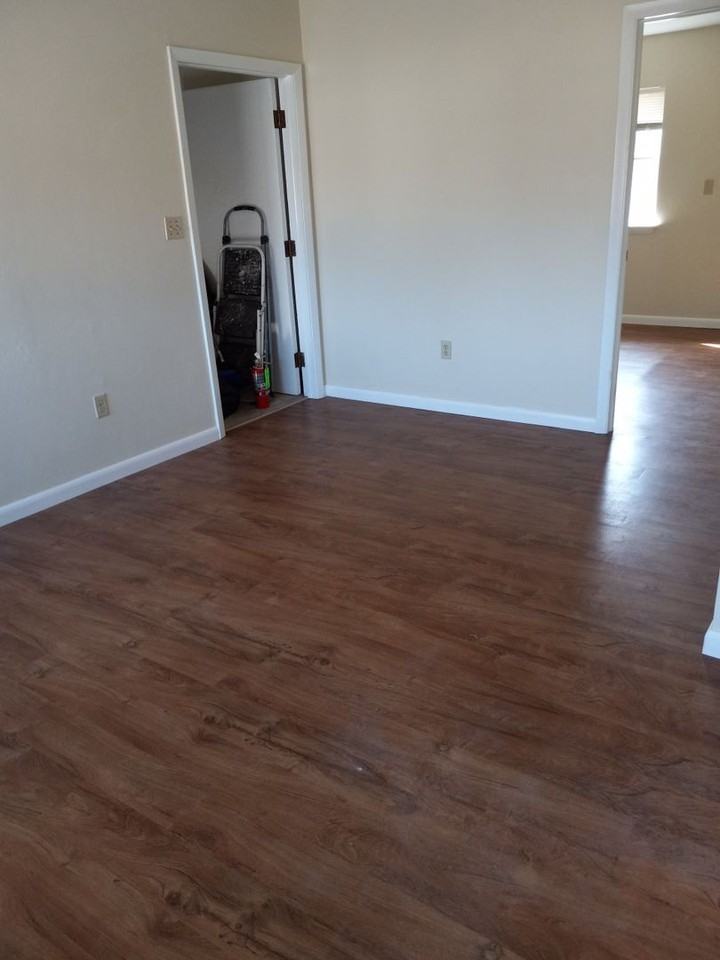 Brick Row Commons - Photo 5 of 9