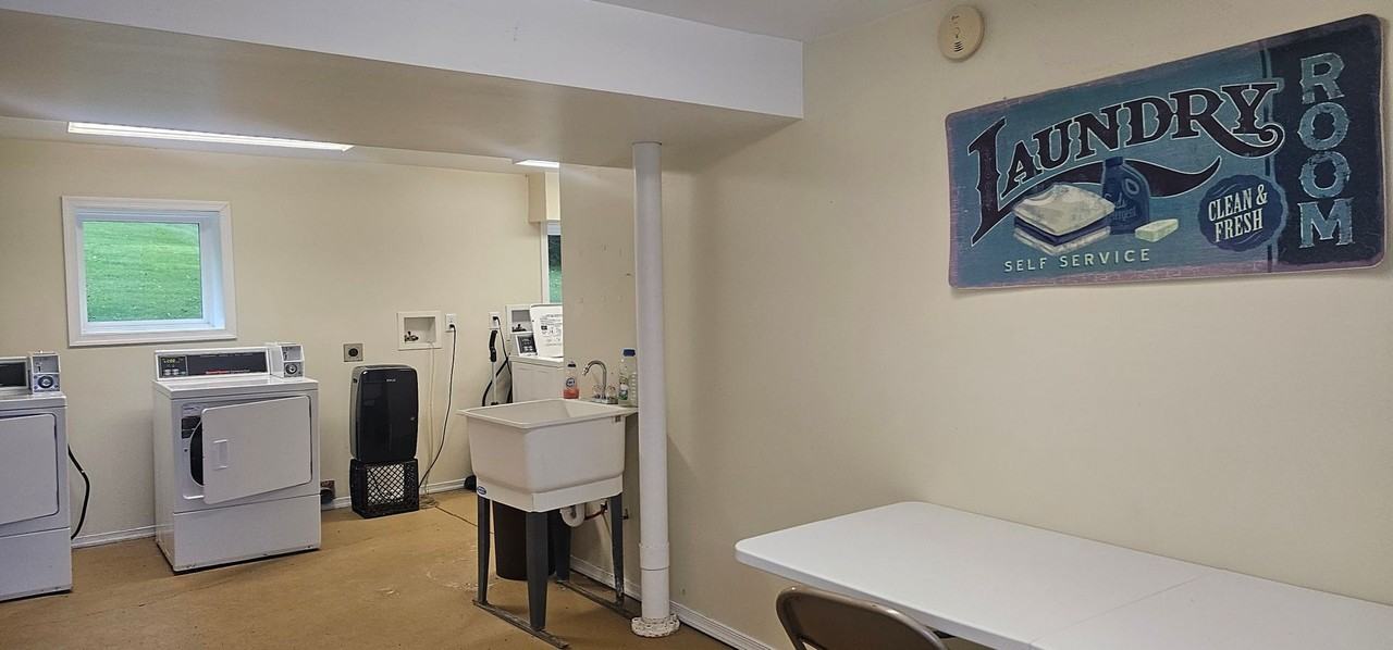 Brick Row Commons - Photo 7 of 9