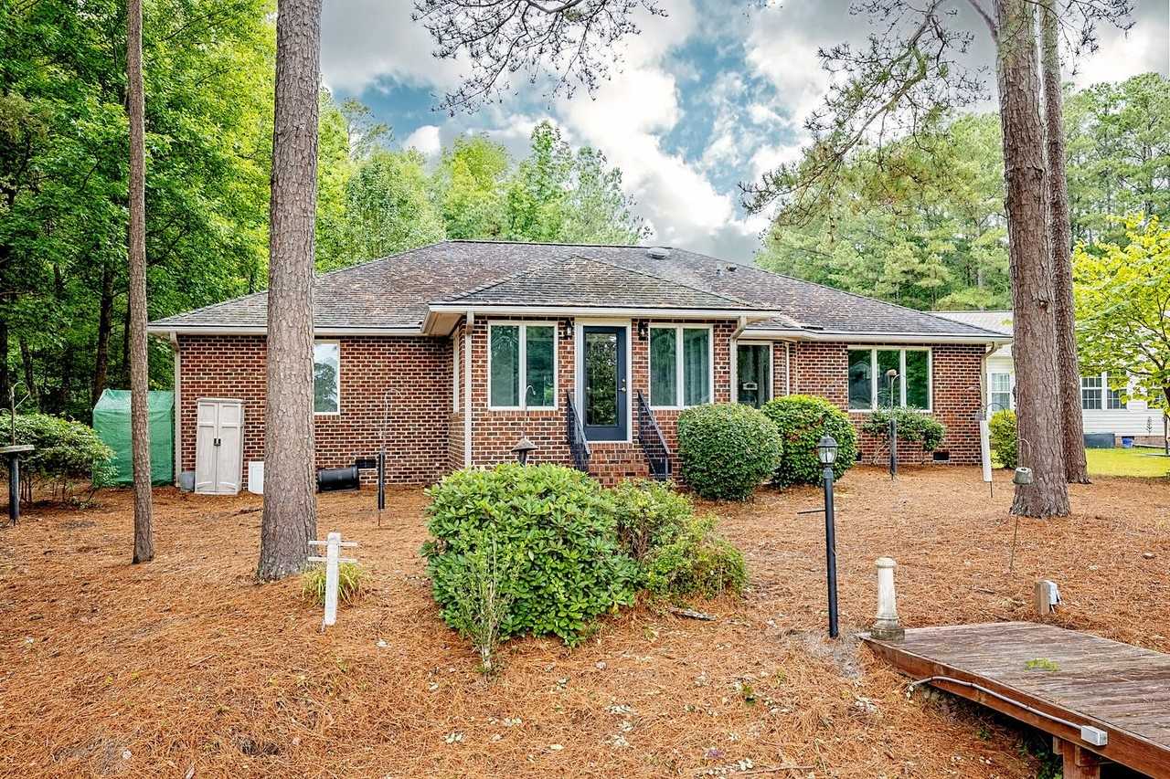 789 Daphne Ln - Photo 3 of 31