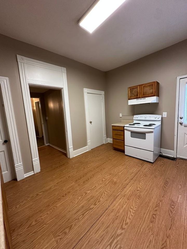 1714 Morton St - Photo 2 of 12