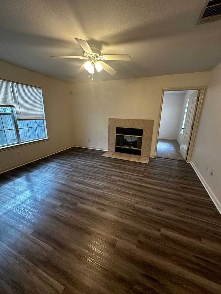 101 South Mockingbird Circle - Photo 2 of 22