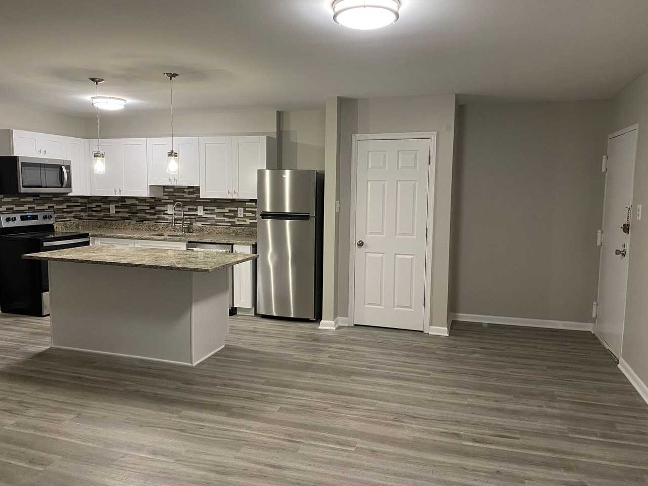 6220 Edsall Rd - Photo 5 of 14