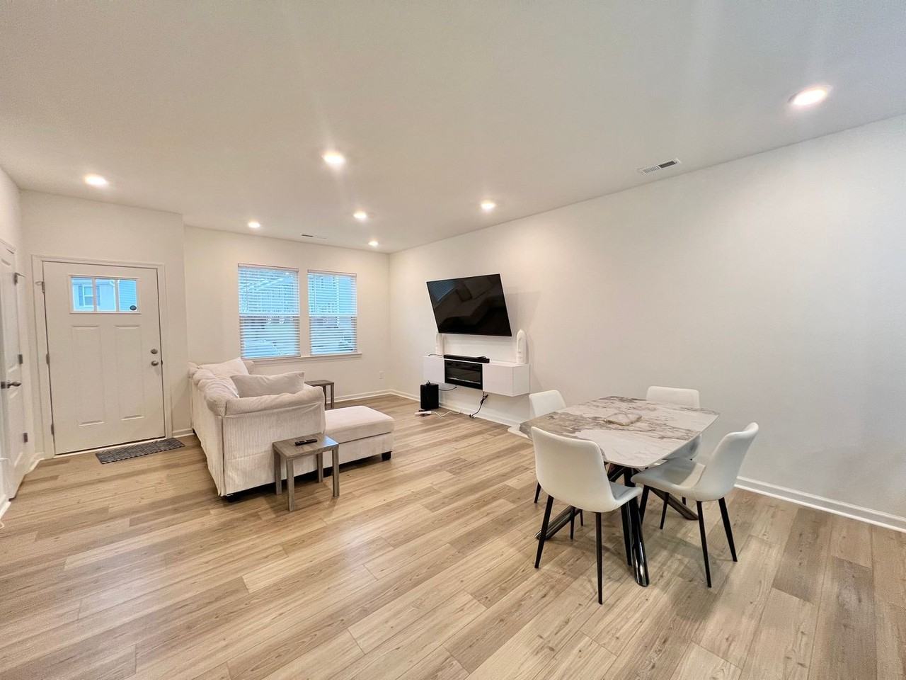 3096 Spline Cir - Photo 4 of 24